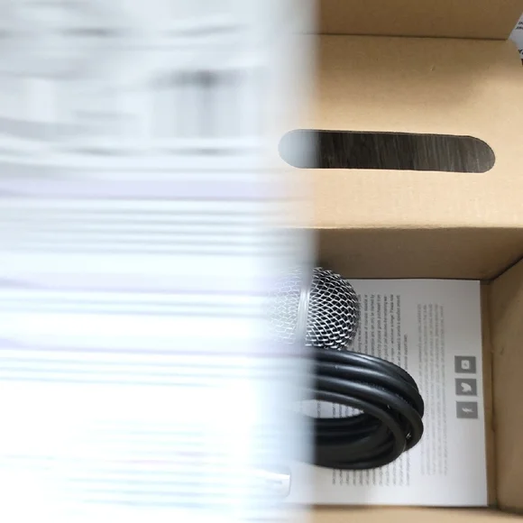 Behringer UMC204HD Audio Interface - Picture 10 of 11